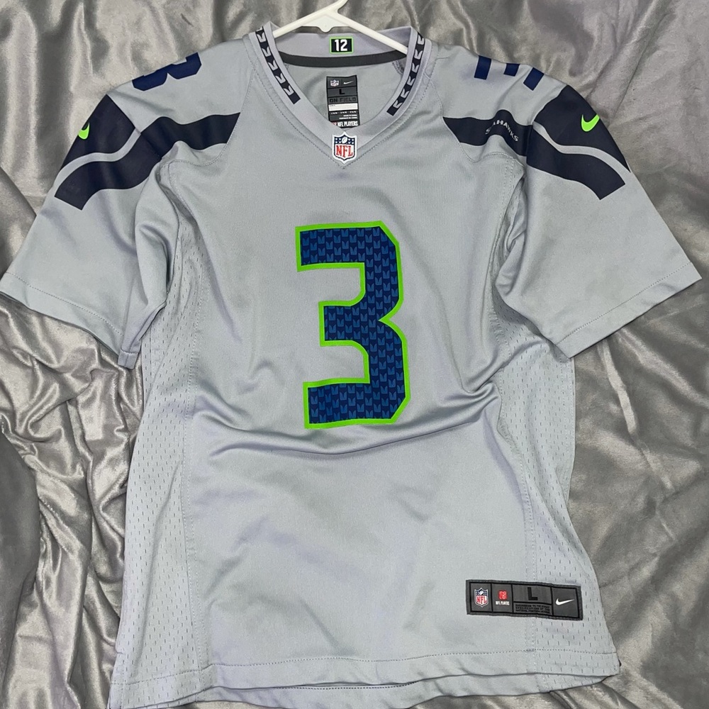Seahawks jersey (#3, Wilson)